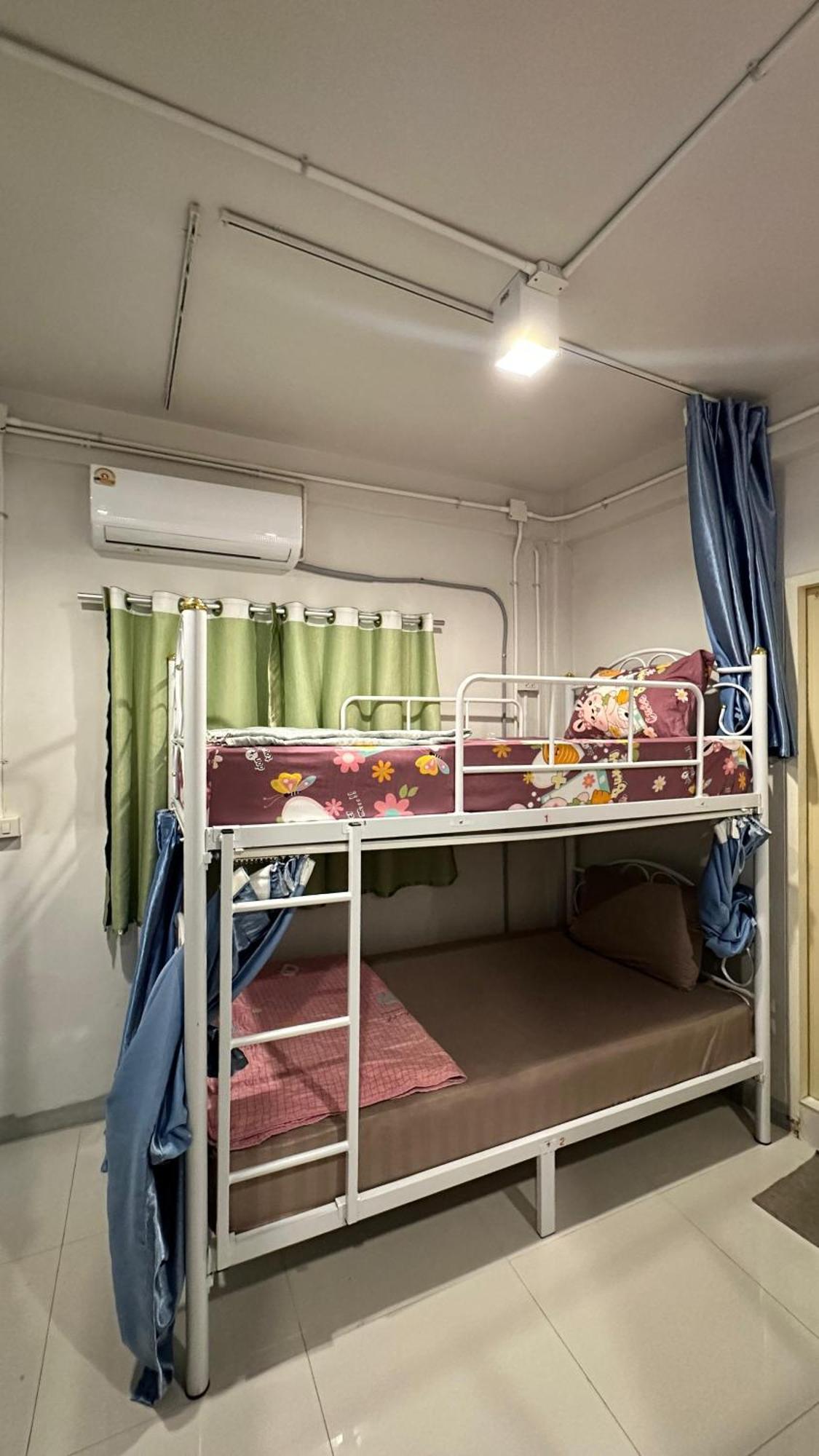 Lemon Tree Hostel Khaosan Bangkok Exterior photo